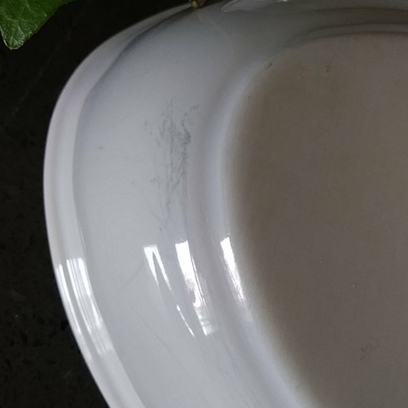 Unique Ceramic Serving Dish - Picture 4 of 5